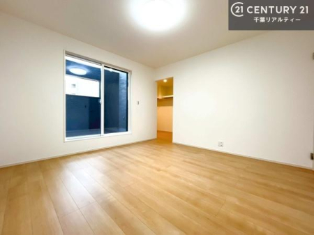 �Q�� �o���R�j�[�ɖʂ��Ă���m���ł��B���邭�����肪����A���C����������ł��܂��I���N���āA�O�ɏo�Ĕw�L�т����[�ċz�����ǂ������}������邱�Ƃ��ł��܂��B