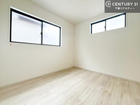 �m�� ���邢�����́A���ʂ����ǂ��A���邭��ϋ��S�n�̗ǂ���ԂƂȂ��Ă���܂��B�����b�N�X���ĉ߂�����S�n�̗ǂ��������ł��I���̖ڊo�߂��X�b�L�����܂��ˁI