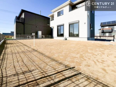 �� �z������ǍD�Ȃ���ł��I���ꂽ���ɂ͐�������n����J���I�Ȏ��Ԃ��y���߂܂��B
�K�[�f�j���O��ƒ�؉����y���߂܂��I