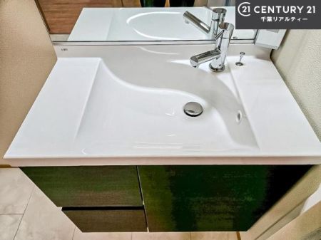 ���ʑ�E���ʏ� �[�����ʑ�{�E���́A�������˂ɂ����̂ł�����ꂪ�y�X�I���������ۂĂ܂��I
�L���C�Ȑ��ʏ��Ŏ��������̃��`�x�[�V�������オ��܂��ˁI