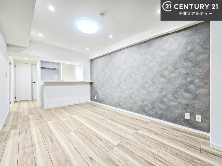 ���r���O �S�n�ǂ����r���O�͉Ƒ������R�ƏW�܂�܂��B�Ƒ��c�R�̎��Ԃ����������ł��B���Ƒ��ƁA����w�[���������Ԃ��߂��������ł��ˁB���邭�J���I�ȋ�Ԃł��B