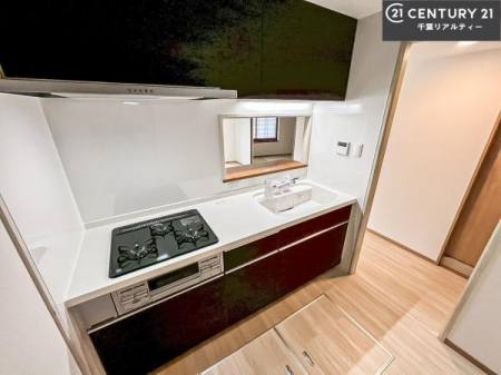 �L�b�`�� �R�����͎O������̂ł������̓����i�s���ł��܂��B
�������O�����t���ł��B�����X�y�[�X���L�X���Ă���׍�Ƃ����₷���I�g�����肪�ǂ��V�X�e���L�b�`���ł��I