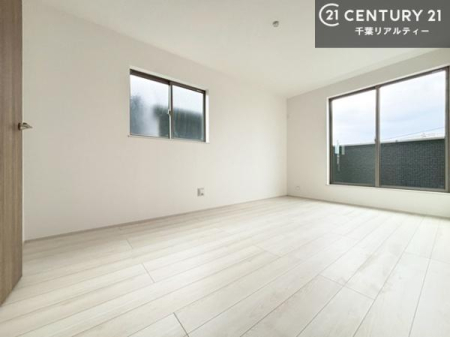 �Q�� �o���R�j�[�ɖʂ��Ă���m���ł��B���邭�����肪����A���C����������ł��܂��I���N���āA�O�ɏo�Ĕw�L�т����[�ċz�����ǂ������}������邱�Ƃ��ł��܂��B