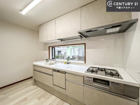 �L�b�`�� ���[�X�y�[�X���L�x�ŁA�����X�y�[�X���X�b�L���ƕЕt���Ђ�`�����p�ł��܂��I
���K�ɍ�Ƃ��ł��܂��I�����̗���������܂��I