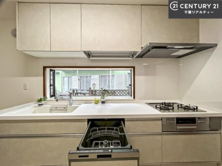 �L�b�`�� �H��@�t���I�Z��������~��͎�r��h�~�Ƃ��đ劈�􂵂܂��I�r���g�C���d�l�Ȃ̂ŁA�ꏊ����炸�����X�y�[�X���L���g���Ď�ۂ悭��Ƃ��o���܂��I