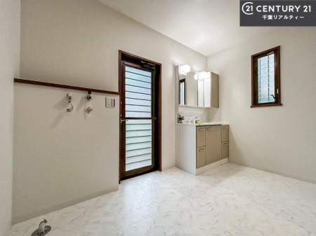 ���ʑ�E���ʏ� �����t���̖��邢���ʎ��ł��I���C�������ɓ���ւ����ł��Đ����ɕۂ��Ƃ��ł��܂��I���R�����������ނ̂ł����ς̎d�オ����ǂ��Ȃ�܂��ˁI