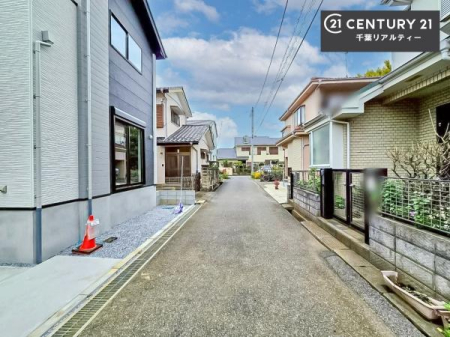 �O�ʓ��H�܂ތ��n�ʐ^ ���낢��Ȃ���]���������܂�����A���q�l�̂��v�]���ǂ��ǂ������������������B
���Ђ̐��X�^�b�t���������������܂��I