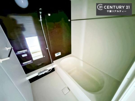 ���� �������������l�̕��͋C�̃o�X���[���́A�V�b�N�ȃf�U�C���Ńo�X�^�C�����[���I
���d���撣���Ă��邲�J���ɂ��D�݂̓����̓����܂����āA�y����ł݂Ă͂������ł��傤���H