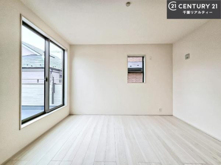 �m�� �o���R�j�[�ɖʂ��Ă���m���ł��B���邭�����肪����A���C����������ł��܂��I���N���āA�O�ɏo�Ĕw�L�т����[�ċz�����ǂ������}������邱�Ƃ��ł��܂��B