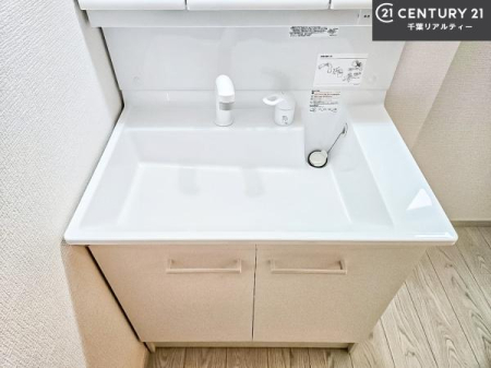 ���ʑ�E���ʏ� �[�����ʑ�{�E���́A�������˂ɂ����̂ł�����ꂪ�y�X�I���������ۂĂ܂��I
�L���C�Ȑ��ʏ��Ŏ��������̃��`�x�[�V�������オ��܂��ˁI