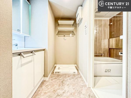 ���ʑ�E���ʏ� �g�Ȃ�𐮂�����ʏ��́A���������厖�ł��I������̐������̂��镵�͋C�����o�I�C�����悭���g�����������܂��B�L�X�����X�y�[�X���������ł��ˁI
