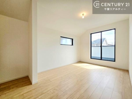 �Q�� �D���������������ޗm���́A���̖ڊo�߂��C�������ǂ������ł��ˁB���������Ԃ��������Ɖ߂������Ƃ��ł��܂��B�D�����F�����̃t���[�����O���ǂ�ȉƋ�ɂ��}�b�`���܂��I