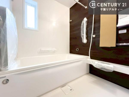 ���� �������������l�̕��͋C�̃o�X���[���́A�V�b�N�ȃf�U�C���Ńo�X�^�C�����[���I
���d���撣���Ă��邲�J���ɂ��D�݂̓����̓����܂����āA�y����ł݂Ă͂������ł��傤���H