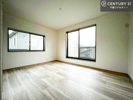 �Q�� �o���R�j�[�ɖʂ��Ă���m���ł��B���邭�����肪����A���C����������ł��܂��I���N���āA�O�ɏo�Ĕw�L�т����[�ċz�����ǂ������}������邱�Ƃ��ł��܂��B