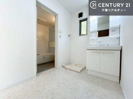 ���ʑ�E���ʏ� �����̂������ʏ��́A���ƕ�������₷���A���ł����K�ɂ��g�����������܂��B�O�ʋ��Ŏg�����肪�ǂ��A�������[�������Ă���܂��̂ŁA���p�i��X�L���P�A�p�i���������萮���ł��܂��B