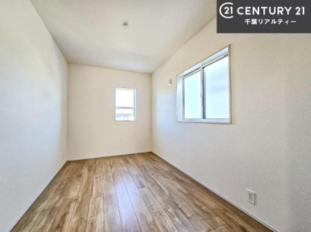 �q������ �|���o�������Ȃ��������́A���q�l�̂������Ƃ��Ă����S�ł��I
���[�X�y�[�X���[�����Ă���̂ŎU�炩�������������T�b�ƕЕt�����܂��I