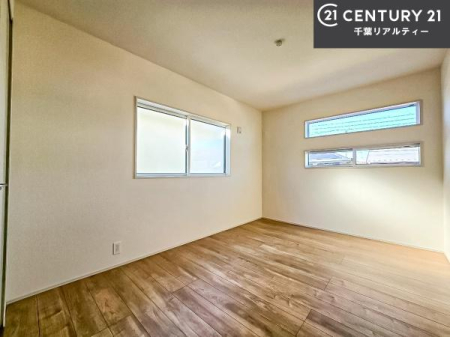 �m�� 2�ʍ̌����m�ۂ������邢�����́A���ʂ����ǂ��A���邭��ϋ��S�n�̗ǂ���ԂƂȂ��Ă���܂��B�����b�N�X���ĉ߂�����S�n�̗ǂ��������ł��I���̖ڊo�߂��X�b�L�����܂��ˁI