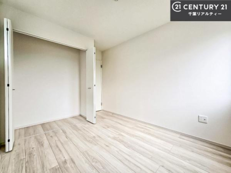 ���r���O�ȊO�̋��� ���[�X�y�[�X�����Ă��܂��I�������X�b�L�����ڂ��鎖���ł��܂��ˁB
�Ƌ��I�΂Ȃ��V���v���ȃf�U�C���ׁ̈A�Ƌ��I�΂����C�ɓ���̋�ԍ�肪�ł������ł��ˁB