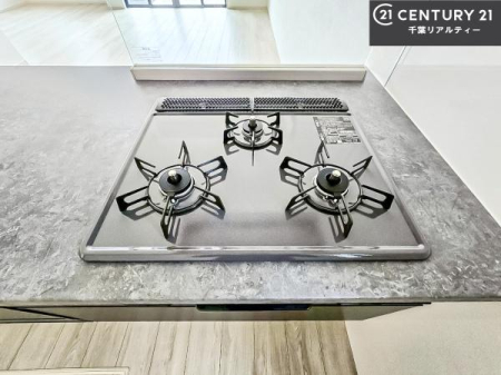 �L�b�`�� �R�����͎O������̂ł������̓����i�s���ł��܂��B
�������O�����t���ł��B�����X�y�[�X���L�X���Ă���׍�Ƃ����₷���I�g�����肪�ǂ��V�X�e���L�b�`���ł��I