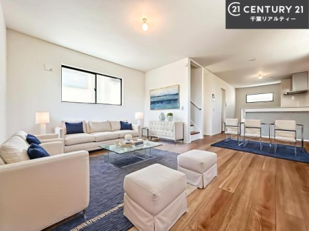 ���r���O �Ƌ��CG�p�[�X�ł��B�傫�ȑ����炽���Ղ�̗z���������閾�邢�Q�K���r���O�B�J�����̂��郊�r���O�ŉƑ��c���̂��났�̎��Ԃ��߂����܂��B