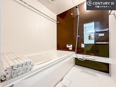 ���� �������������l�̕��͋C�̃o�X���[���́A�����o�Ă��ăo�X�^�C�����[���I
���d���撣���Ă��邲�J���ɂ��D�݂̓����̓����܂����āA�y����ł݂Ă͂������ł��傤���H