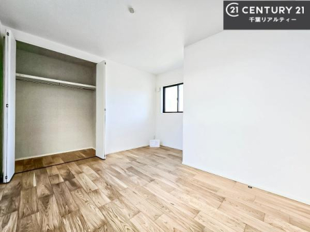 ���r���O�ȊO�̋��� �V���v���Ƀf�U�C������Ă��邽�߁A�Ƌ��I�т܂���I
���C�ɓ���̉Ƌ��u���Ă��낰���Ԃ���邱�Ƃ��ł��܂��B