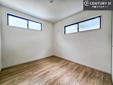 �q������ �|���o�������Ȃ��������́A���q�l�̂������Ƃ��Ă����S�ł��I
���[�X�y�[�X���[�����Ă���̂ŎU�炩�������������T�b�ƕЕt�����܂��I