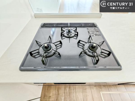 �L�b�`�� �R�����͎O������̂ł������̓����i�s���ł��܂��B
�������O�����t���ł��B�����X�y�[�X���L�X���Ă���׍�Ƃ����₷���I�g�����肪�ǂ��V�X�e���L�b�`���ł��I