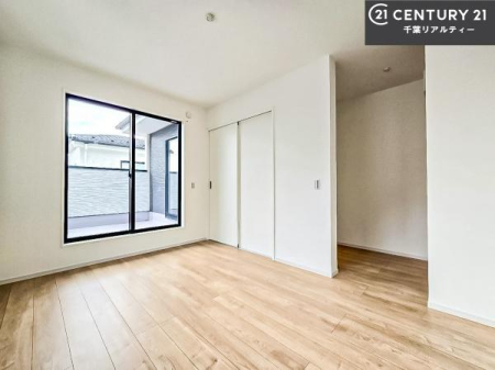 �m�� �V���v���Ƀf�U�C������Ă��邽�߁A�Ƌ��I�т܂���I
���C�ɓ���̉Ƌ��u���Ă��낰���Ԃ���邱�Ƃ��ł��܂��B