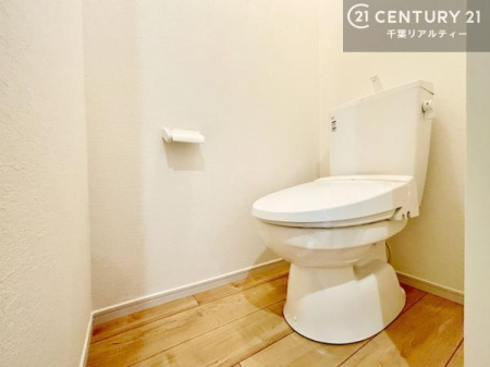 �g�C�� �������֍��ɂ��A�~��͕֍����g�����ł���̂ŗ₽���֍��ɍ��炸�ɍςފ������d�l�ł��I�V���v���ȃJ���[����Ƃ��Ă���̂ŁA������ꂪ���₷���ł��B