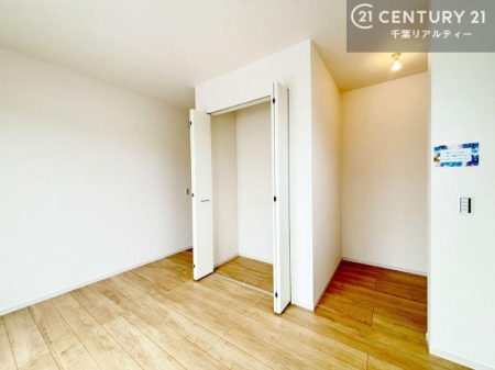 �m�� �V���v���Ƀf�U�C������Ă��邽�߁A�Ƌ��I�т܂���I
���C�ɓ���̉Ƌ��u���Ă��낰���Ԃ���邱�Ƃ��ł��܂��B