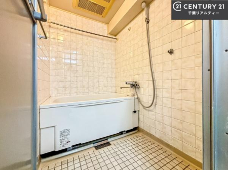 ���� �������������l�̕��͋C�̃o�X���[���́A�����o�Ă��ăo�X�^�C�����[���I
���d���撣���Ă��邲�J���ɂ��D�݂̓����̓����܂����āA�y����ł݂Ă͂������ł��傤���H