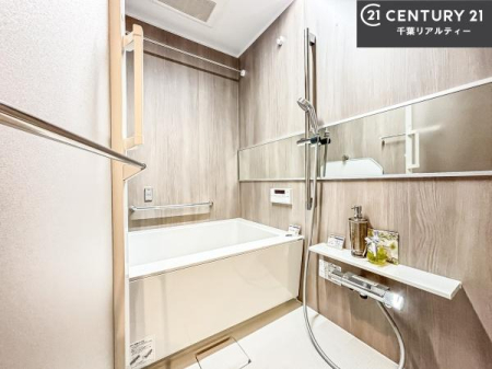 ���� �������������l�̕��͋C�̃o�X���[���́A�����o�Ă��ăo�X�^�C�����[���I
���d���撣���Ă��邲�J���ɂ��D�݂̓����̓����܂����āA�y����ł݂Ă͂������ł��傤���H