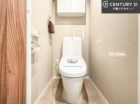 �g�C�� �������֍��ɂ��A�~��͕֍����g�����ł���̂ŗ₽���֍��ɍ��炸�ɍςފ������d�l�ł��I�V���v���ȃJ���[����Ƃ��Ă���̂ŁA������ꂪ���₷���ł��B