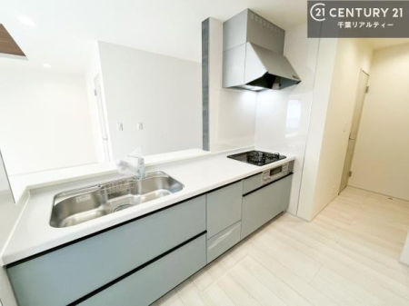 �L�b�`�� ��l�C�̑Ζʎ��V�X�e���L�b�`�����̗p���Ă��܂��I���Ƒ��̃R�~���j�P�[�V���������R�Ƒ�����݌v�ł��B
���q�l�ɂ��ڂ��͂��̂Ŋ������ł��ˁB���[�͂�����܂��I