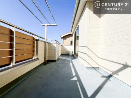 �o���R�j�[ �L�X�Ƃ����o���R�j�[�ň���̎n�܂���X�^�[�g�I��������̂������Ղ�C�����悭�����܂��I
���ꂾ���̍L��������ƃK�[�f�j���O�Ȃǂ��y���߂܂��ˁI