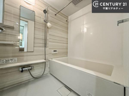 ���� 1���̔�����������Ɩ����Ă���闁���ł��B
�������̑f�G�ȃ����N�[�[�V�����ꏊ�ł��ˁB