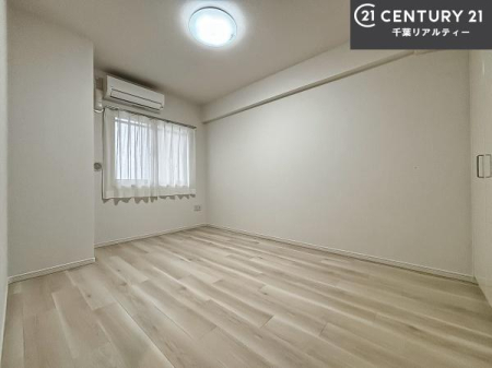 �Q�� �D���������������ޗm���́A���̖ڊo�߂��C�������ǂ������ł��ˁB���������Ԃ��������Ɖ߂������Ƃ��ł��܂��B�D�����F�����̃t���[�����O���ǂ�ȉƋ�ɂ��}�b�`���܂��I