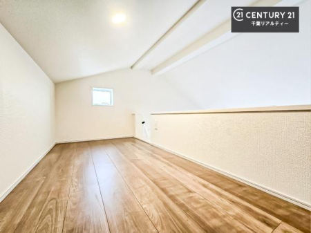 ���[ ���t�g�t���I���i�g��Ȃ��悤�ȋG�ߕ��̃C���e���A��Ɠd�̎��[�ɕ֗��I���񌻒n�ɂĂ��m���߂��������I