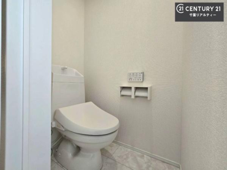 �g�C�� 1�E2�K�Ƀg�C�����������܂��I���̖Z�������ԑт��҂����ɂ��݂����ł��ˁB������Ƃ����������̂���g�C���ł�����ꂪ���₷���ł��I