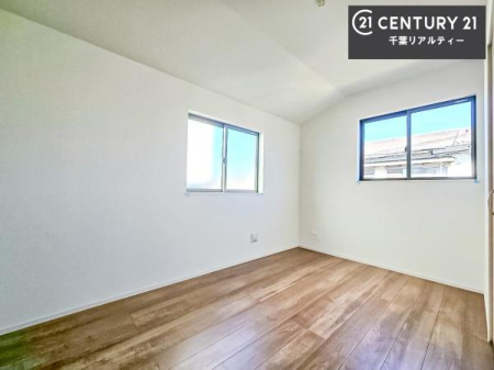 �m�� 2�ʍ̌����m�ۂ������邢�����́A���ʂ����ǂ��A���邭��ϋ��S�n�̗ǂ���ԂƂȂ��Ă���܂��B�����b�N�X���ĉ߂�����S�n�̗ǂ��������ł��I���̖ڊo�߂��X�b�L�����܂��ˁI