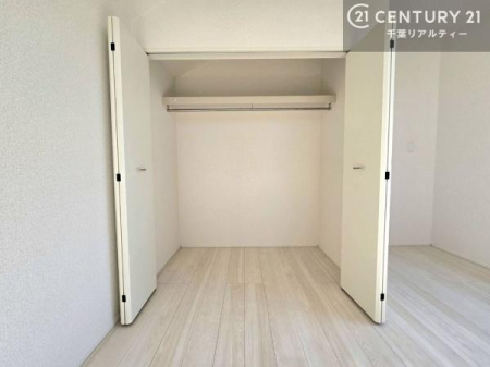 ���[ �����Ղ�̎��[�X�y�[�X�ŁA��炵���������萮���Z�܂��B�Ƒ��̉ו������ꂢ�ɕЕt���A���������K�ɉ߂����܂��B