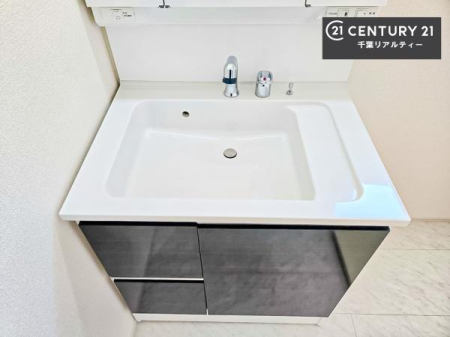 ���ʑ�E���ʏ� �[�����ʑ�{�E���́A�������˂ɂ����̂ł�����ꂪ�y�X�I���������ۂĂ܂��I
�L���C�Ȑ��ʏ��Ŏ��������̃��`�x�[�V�������オ��܂��ˁI