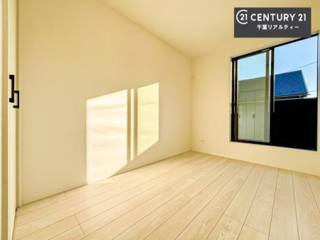 �Q�� �o���R�j�[�ɖʂ��Ă���m���ł��B���邭�����肪����A���C����������ł��܂��I���N���āA�O�ɏo�Ĕw�L�т����[�ċz�����ǂ������}������邱�Ƃ��ł��܂��B