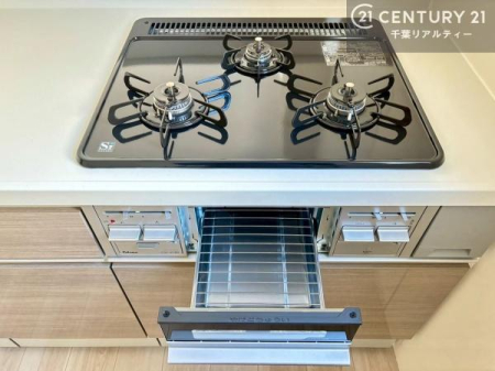 �L�b�`�� �R�����͎O������̂ł������̓����i�s���ł��܂��B
�������O�����t���ł��B�����X�y�[�X���L�X���Ă���׍�Ƃ����₷���I�g�����肪�ǂ��V�X�e���L�b�`���ł��I