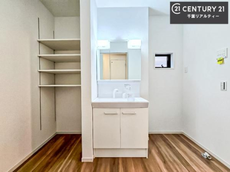 ���ʑ�E���ʏ� ���[�����Ղ�̐��ʎ��I���p�i�̃X�g�b�N��o�X�^�I�����X�b�L���Ǝ��[�ł��Ď��o���₷���I����肪�X�b�L���Еt���ċC�����̗ǂ���ԁI