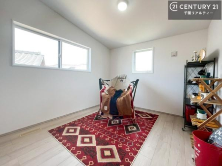 �m�� 2�ʍ̌����m�ۂ������邢�����́A���ʂ����ǂ��A���邭��ϋ��S�n�̗ǂ���ԂƂȂ��Ă���܂��B�����b�N�X���ĉ߂�����S�n�̗ǂ��������ł��I���̖ڊo�߂��X�b�L�����܂��ˁI