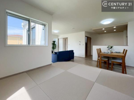 �a�� ���r���O�Ɨאڂ����a���͉Ǝ��̋x�e�X�y�[�X��L�b�Y�X�y�[�X�Ƃ��Ċ��p����̂��悳�����ł��ˁI
�a���̎g�����͖�����I