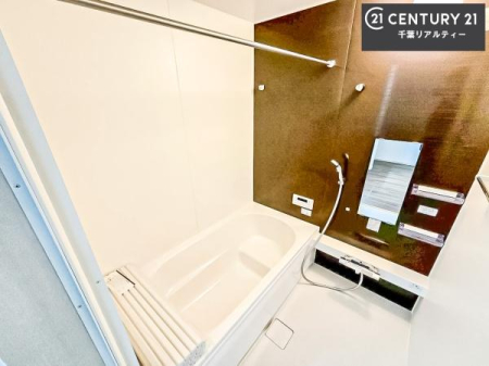 ���� �������������l�̕��͋C�̃o�X���[���́A�����o�Ă��ăo�X�^�C�����[���I
���d���撣���Ă��邲�J���ɂ��D�݂̓����̓����܂����āA�y����ł݂Ă͂������ł��傤���H