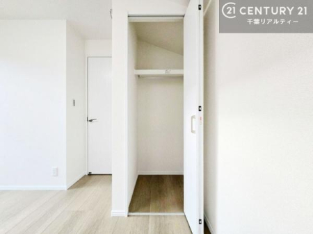 ���[ ���[�X�y�[�X����������Ă���̂ŁA�G�ߕ����̓��������������܂�A���p���̍�����Ԃł��B